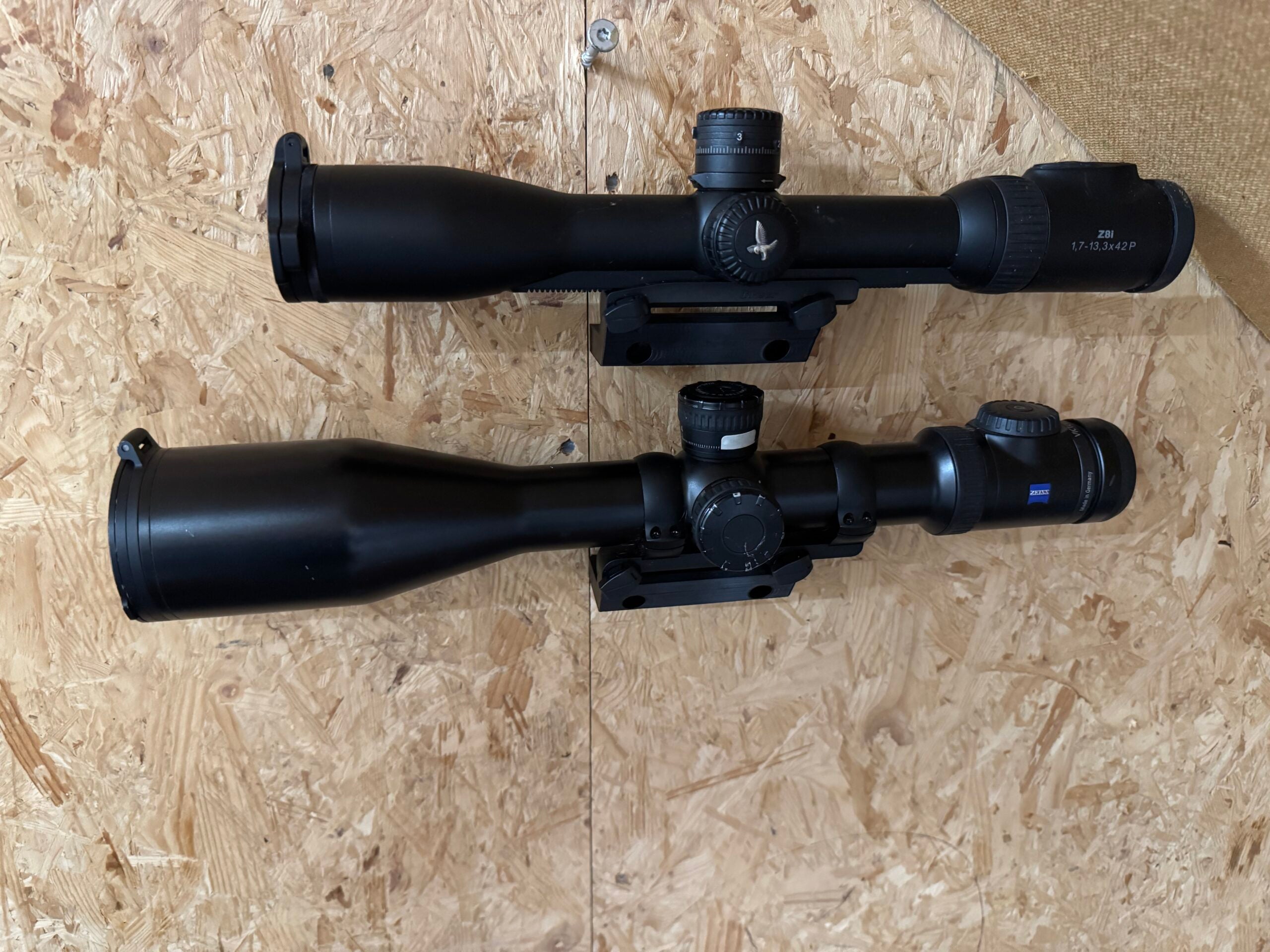 Veggmontasje for Blaser kikkertmontasje