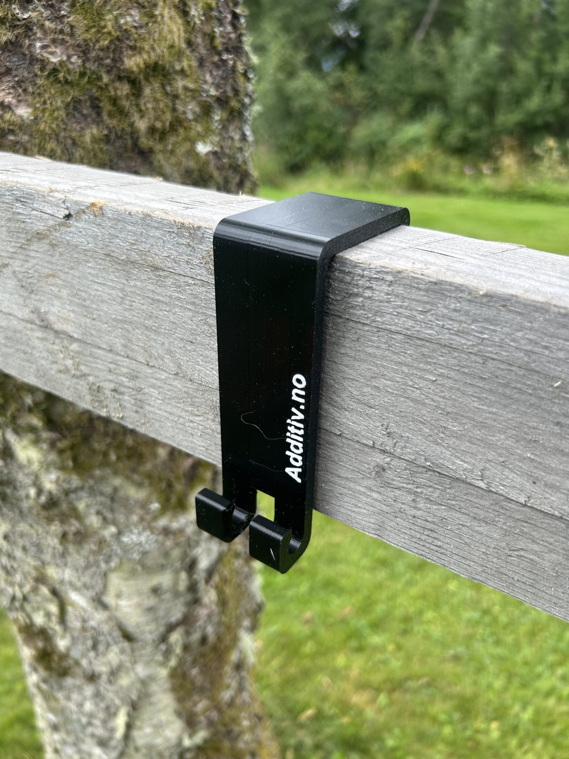 Leirdueholder / Selvanviser