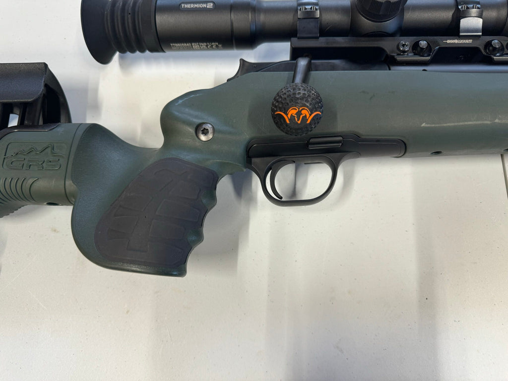 Hevarmskule - Blaser R8 - Blaser logo