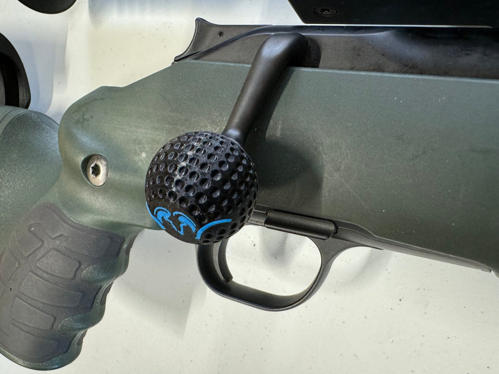 Hevarmskule - Blaser R8 - Blaser logo