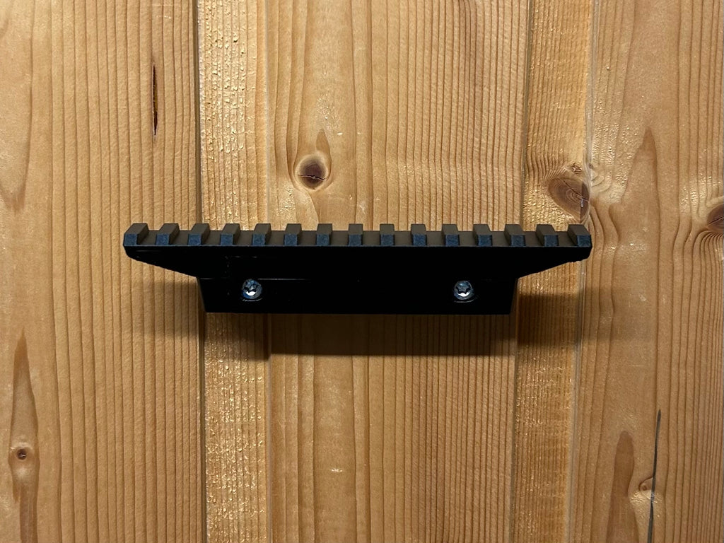 Veggmontasje for optikk med picatinny montasje