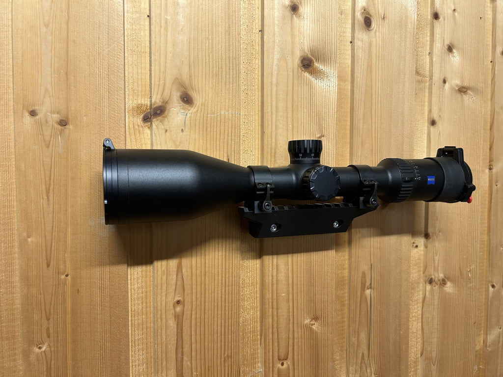 Veggmontasje for optikk med picatinny montasje