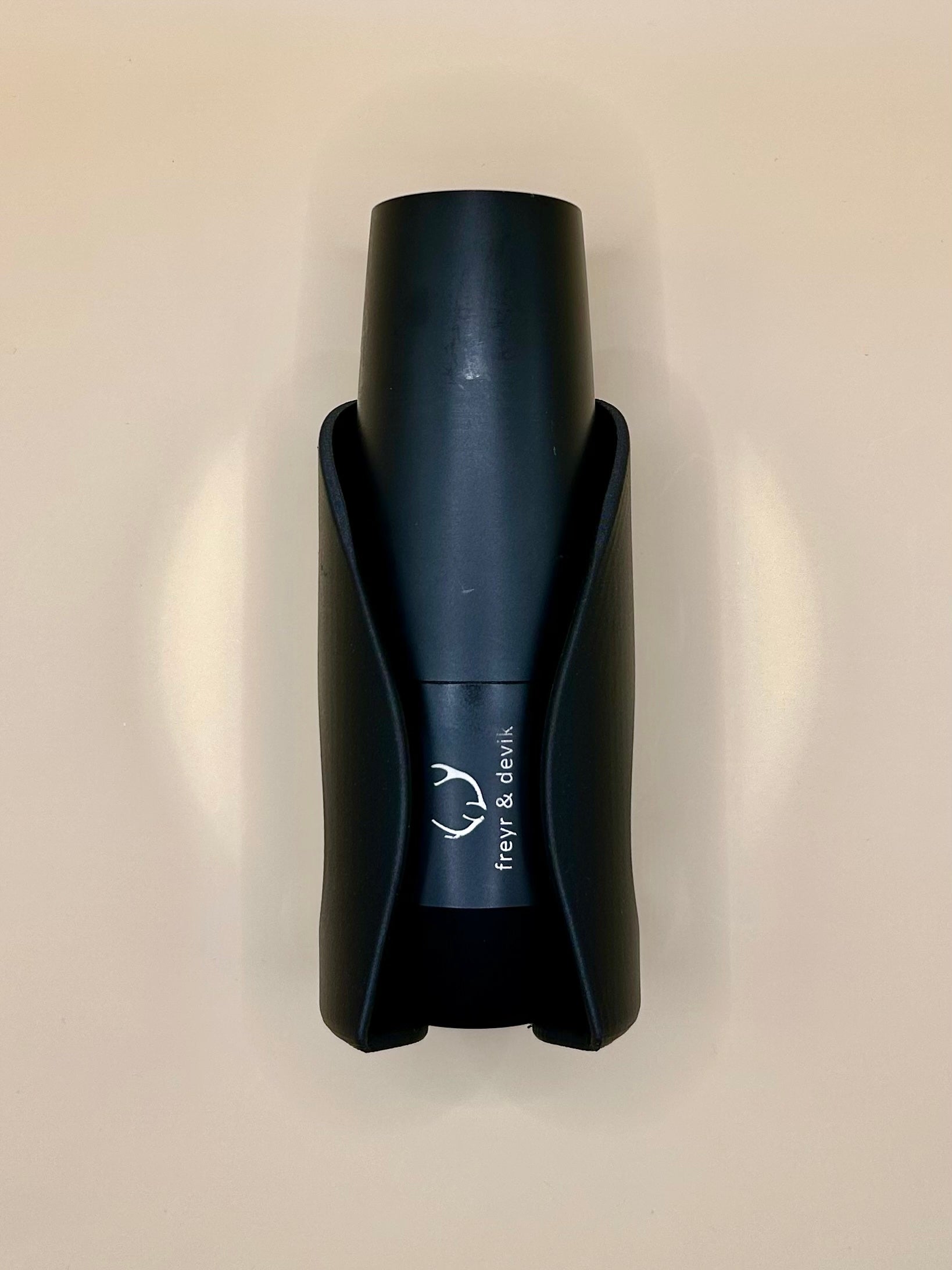 Holder for lyddemper